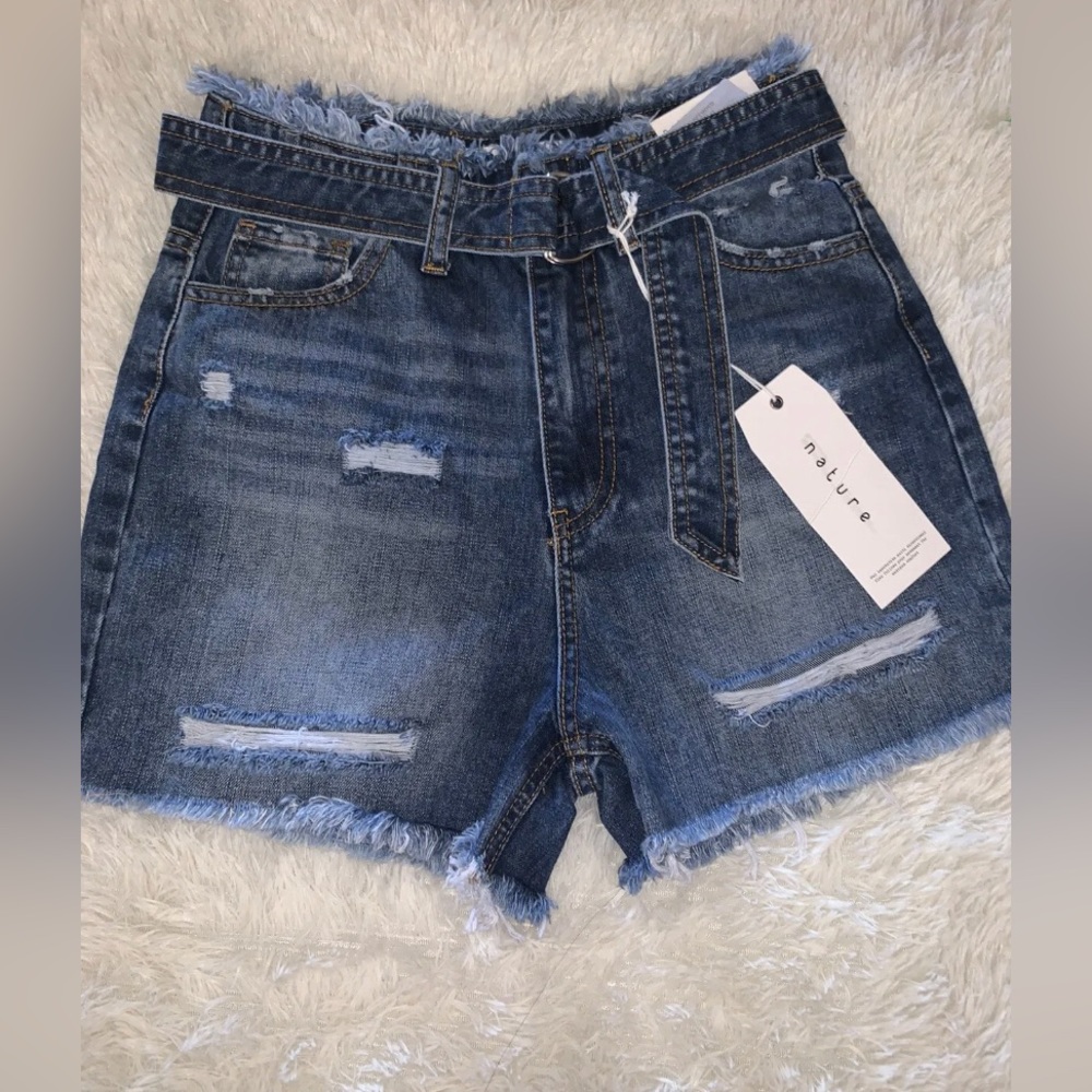 NATURE Women’s Distressed Cut-Out Shorts w/ Jean Made Belt Included Sz XS NWT